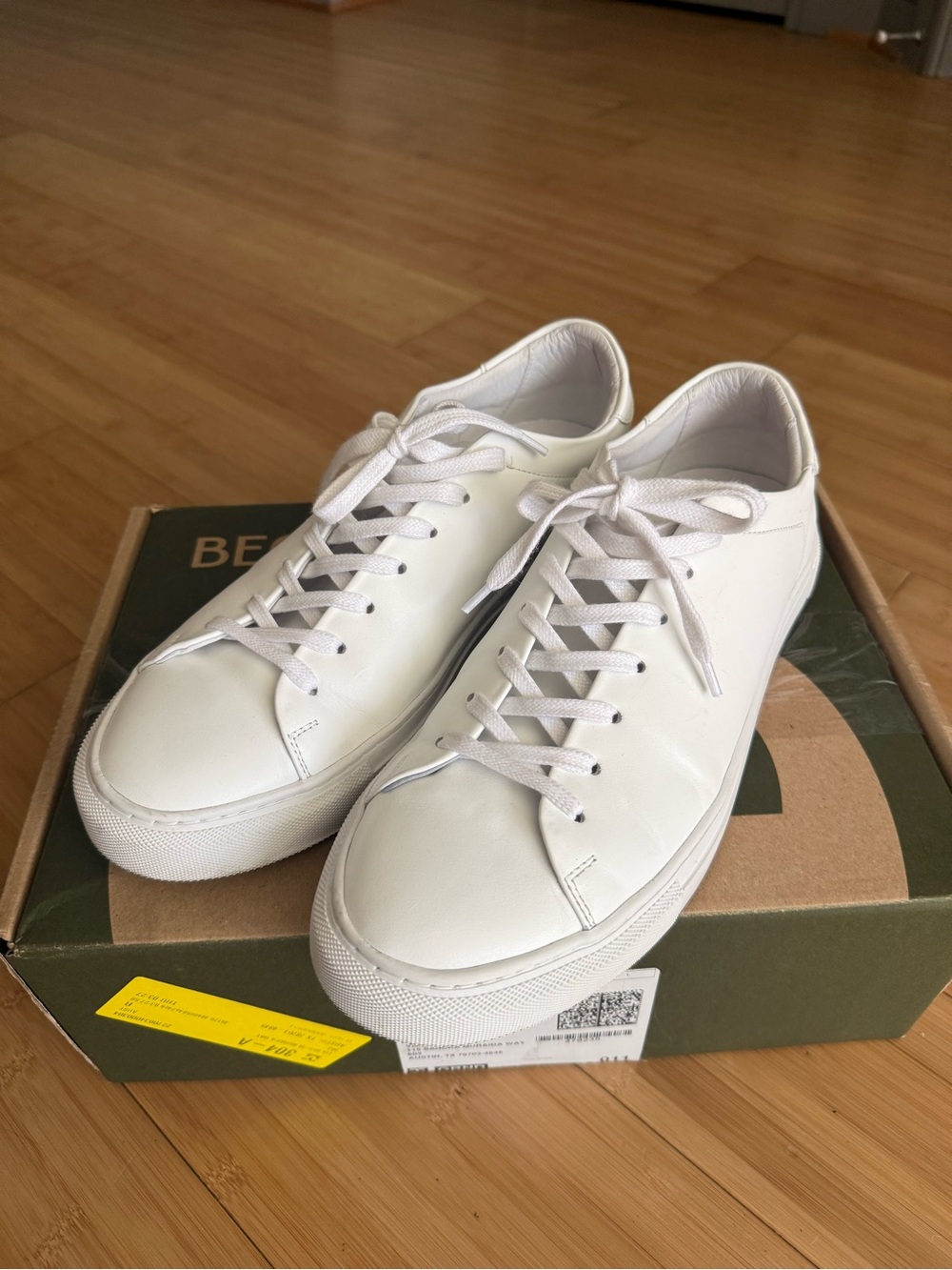 Beckett Simonon White Leather Low-Top Lace-Up Sneakers